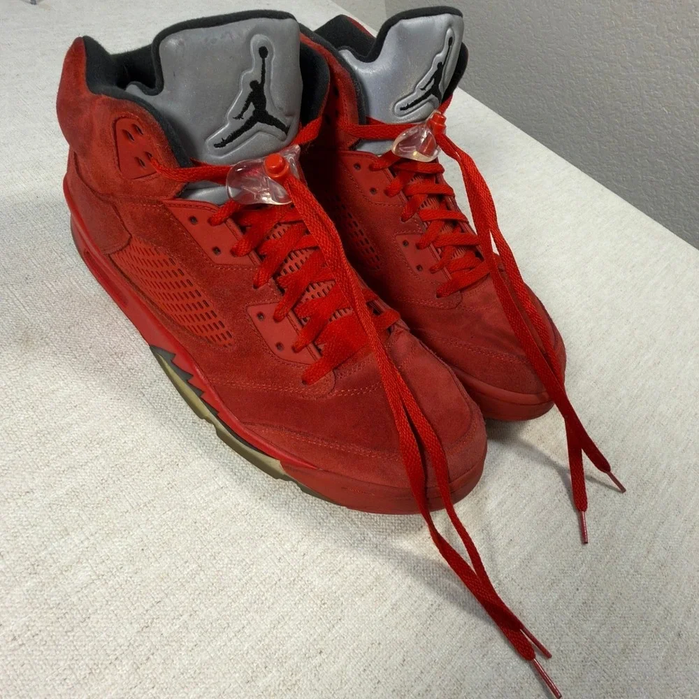 Nike Air Jordan 5 Retro V Size 13 Mens 136027-602 University Red Suede 2017 Rare